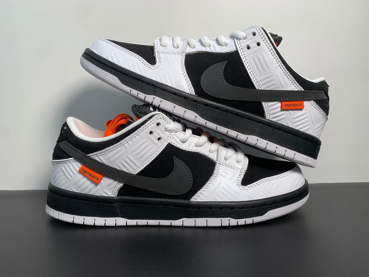 TIGHTBOOTH x Dunk Low SB  FD2629-100 - View 5