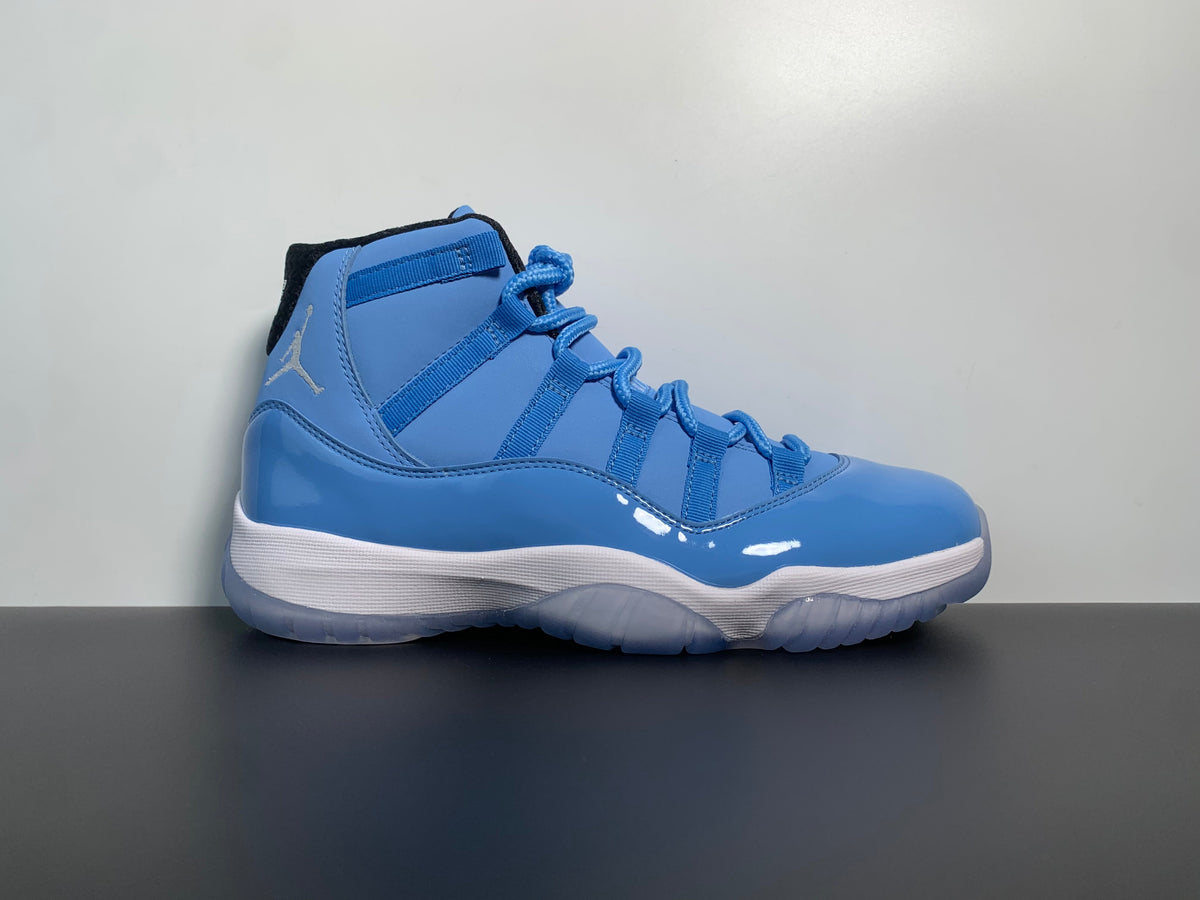 Air Jordan 11 Pantone 717602-900 - Main View