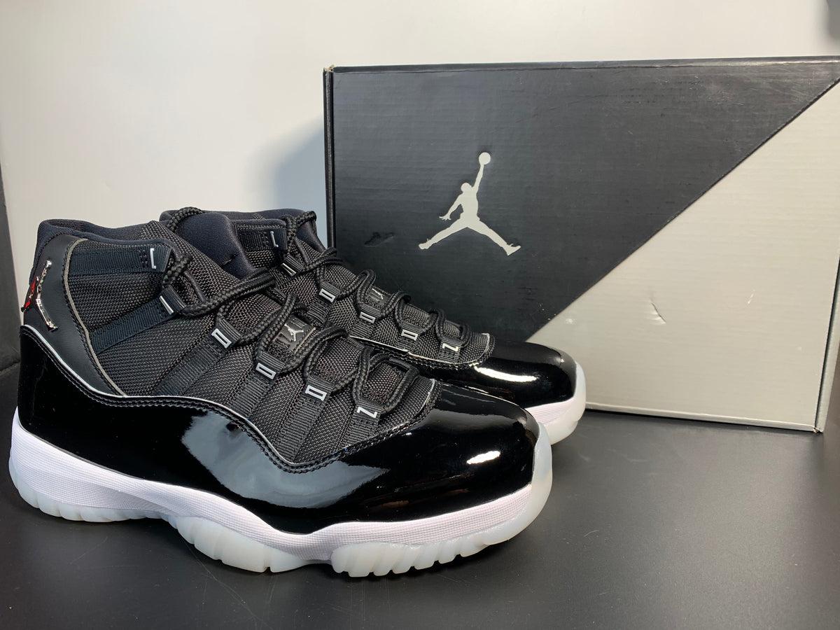 Air Jordan 11  Silver Eyelets CT8012-011 - Angle View 4