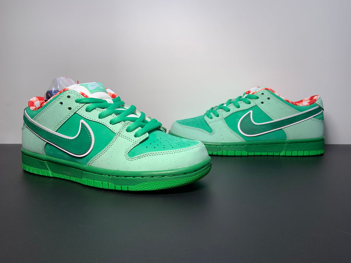 CONCEPTS × Nike Dunk SB Low Green Lobster - View 3