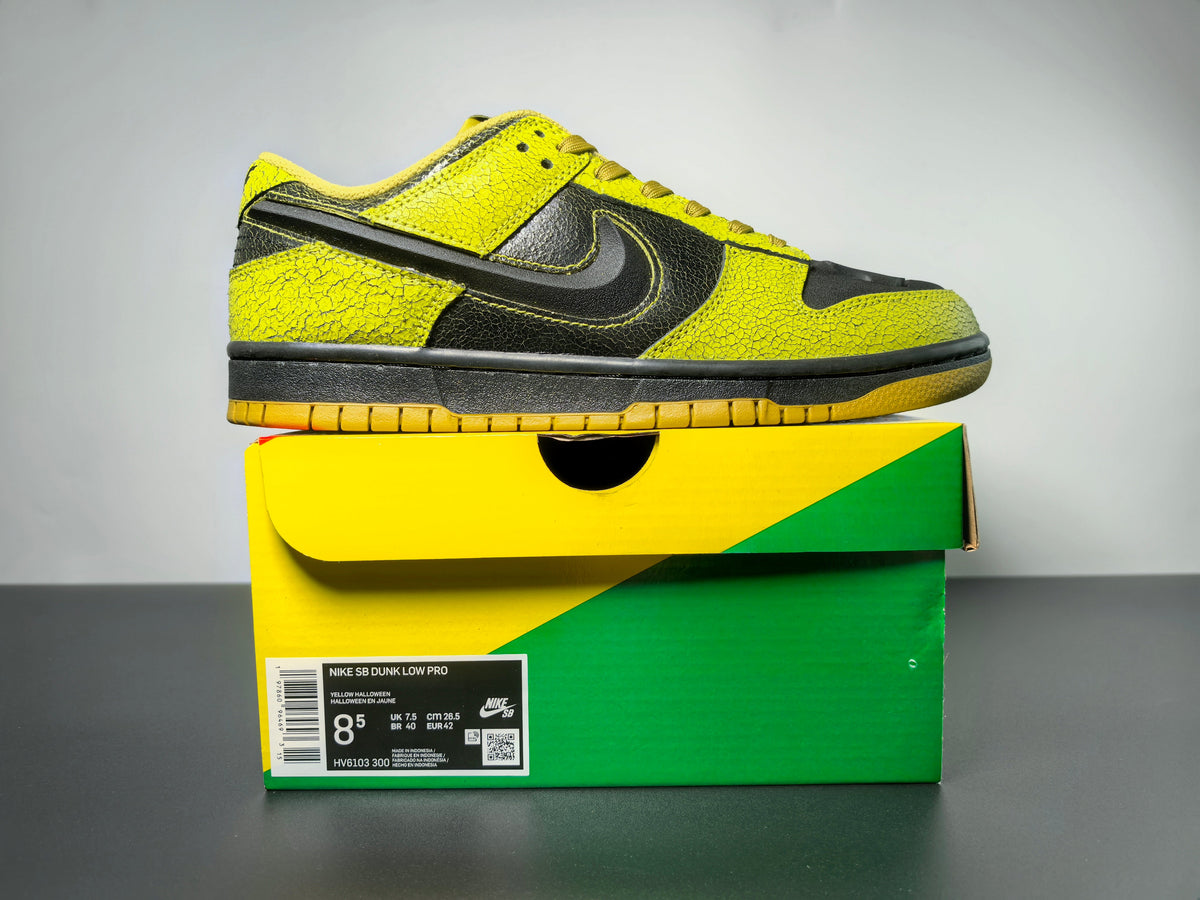 Nike Dunk Low Halloween - View 4