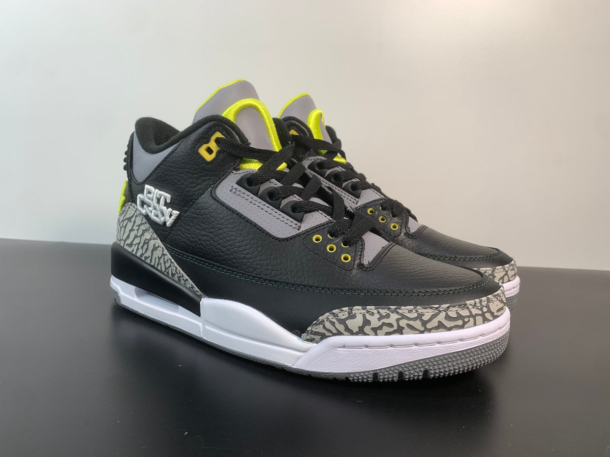Air Jordan 3 Retro Oregon Ducks Pit Crew Black 282240-594 - Angle View 4