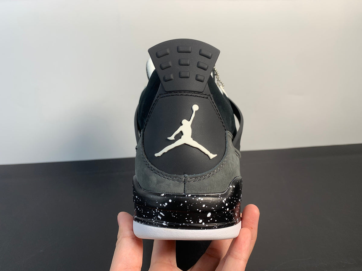 Air Jordan 4 Retro ‘Fear’ FQ8138-002 - Angle View 11