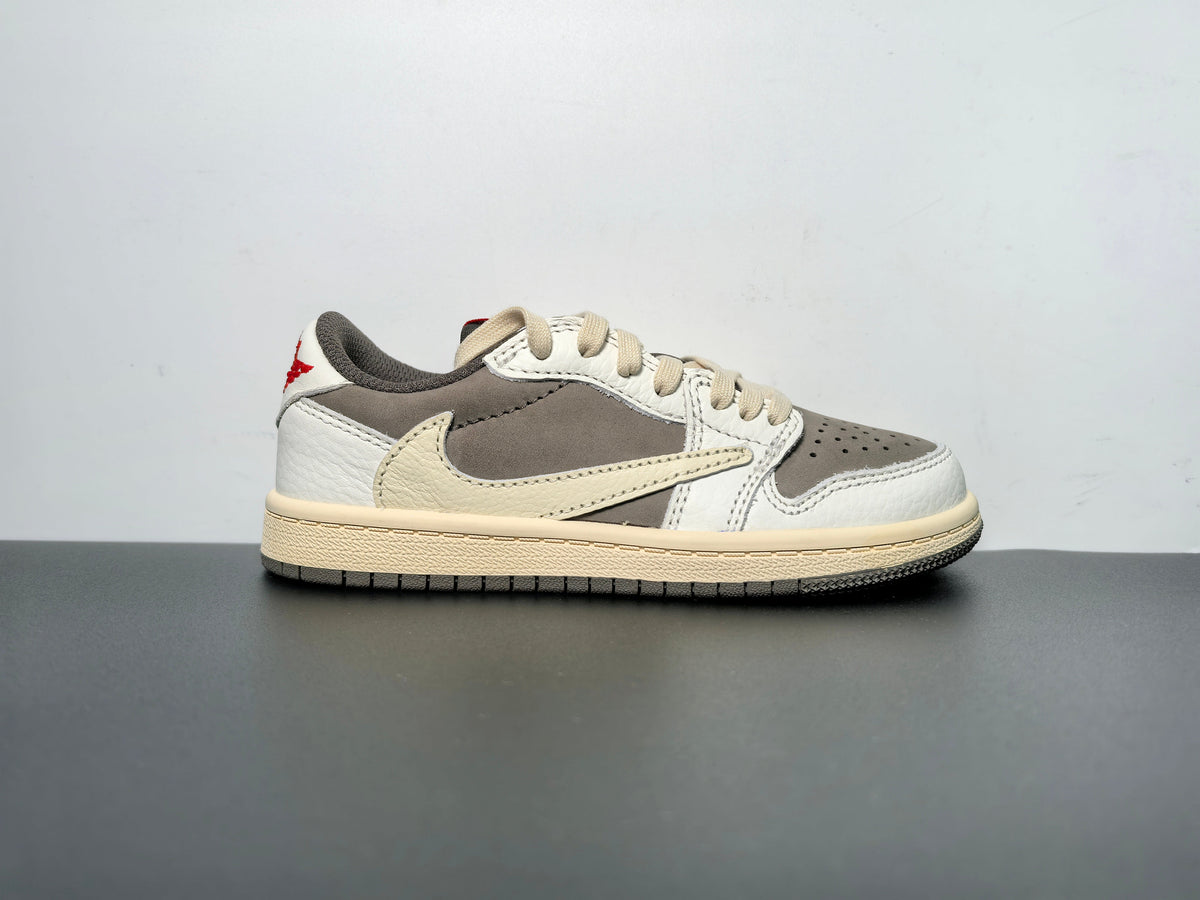 Air Jordan 1 Low OG x Travis Scott ‘Reverse Mocha’ - Angle View 6
