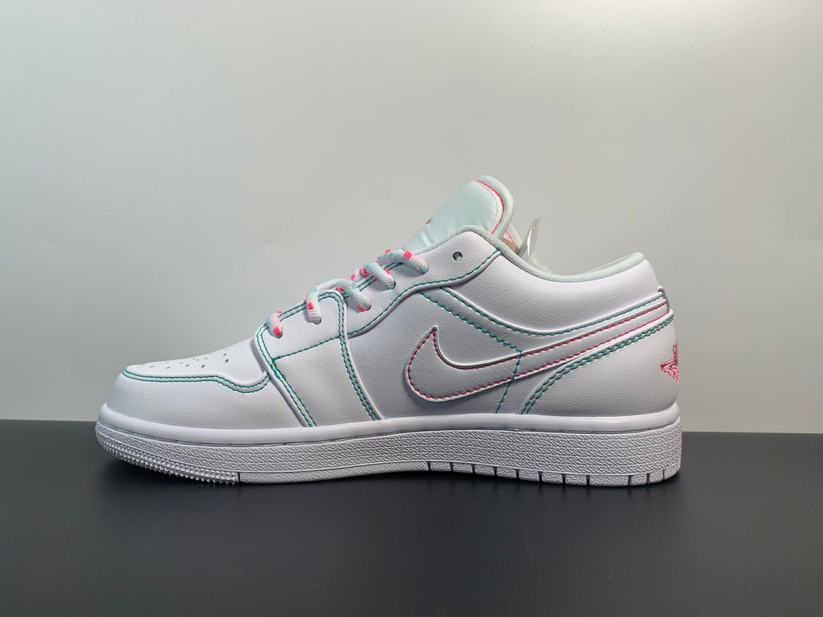 Air Jordan 1 Low Shadow - Angle View 2