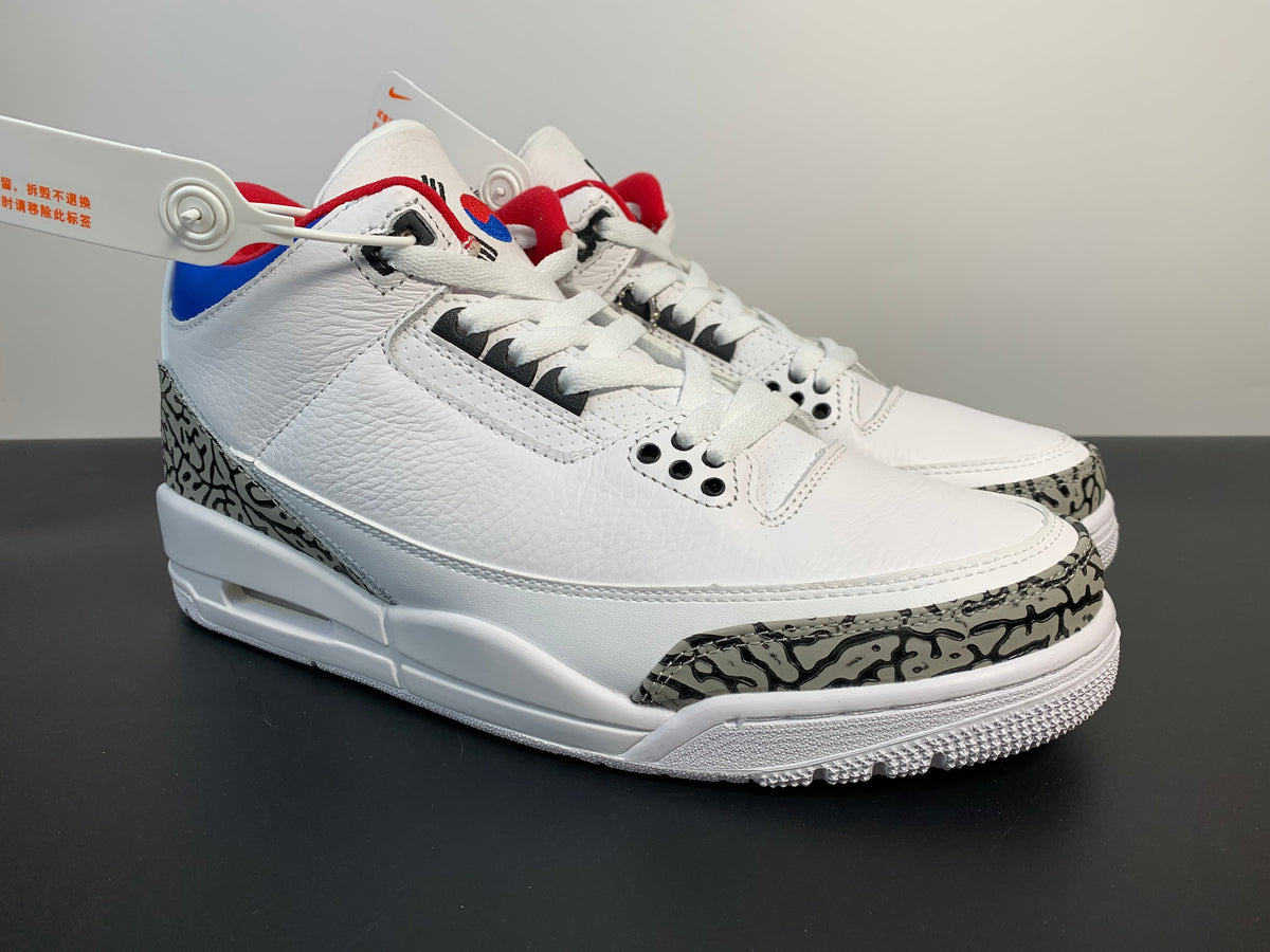 Air Jordan 3 Retro Seoul  AV8370-100 - Angle View 3