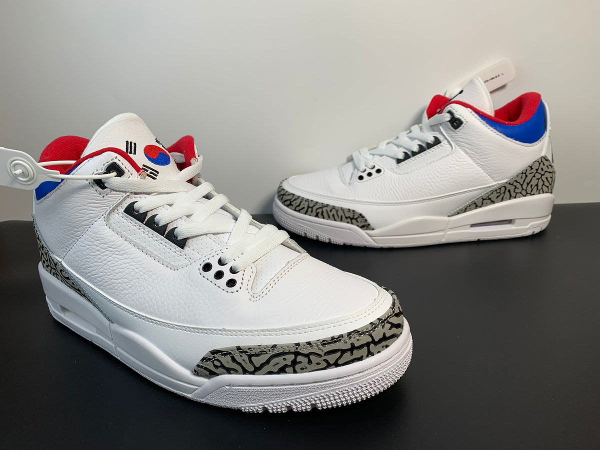 Air Jordan 3 Retro Seoul  AV8370-100 - Angle View 4