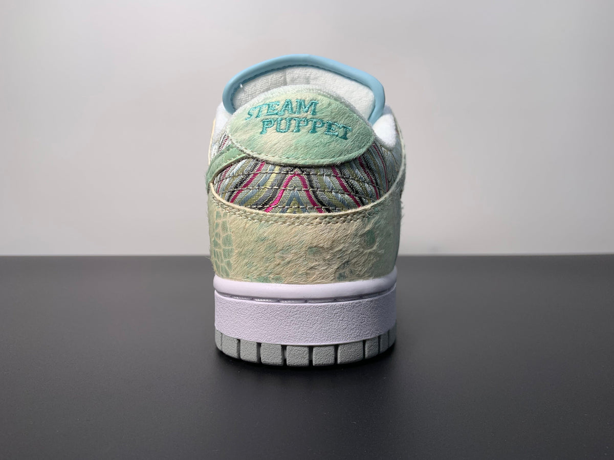 Nike SB Dunk Low Year Of The Dragon ''Steam Puppet'' - View 10