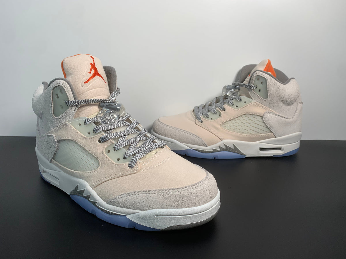 Air Jordan 5 SE Craft Light Orewood Brown FD9222-180 - Angle View 5