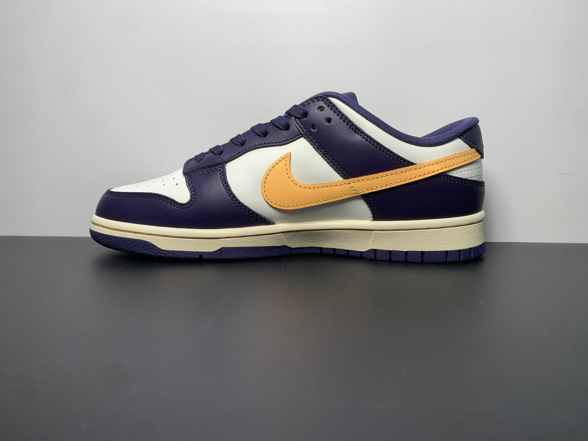 Nike Dunk Low“From Nike To You” - View 2