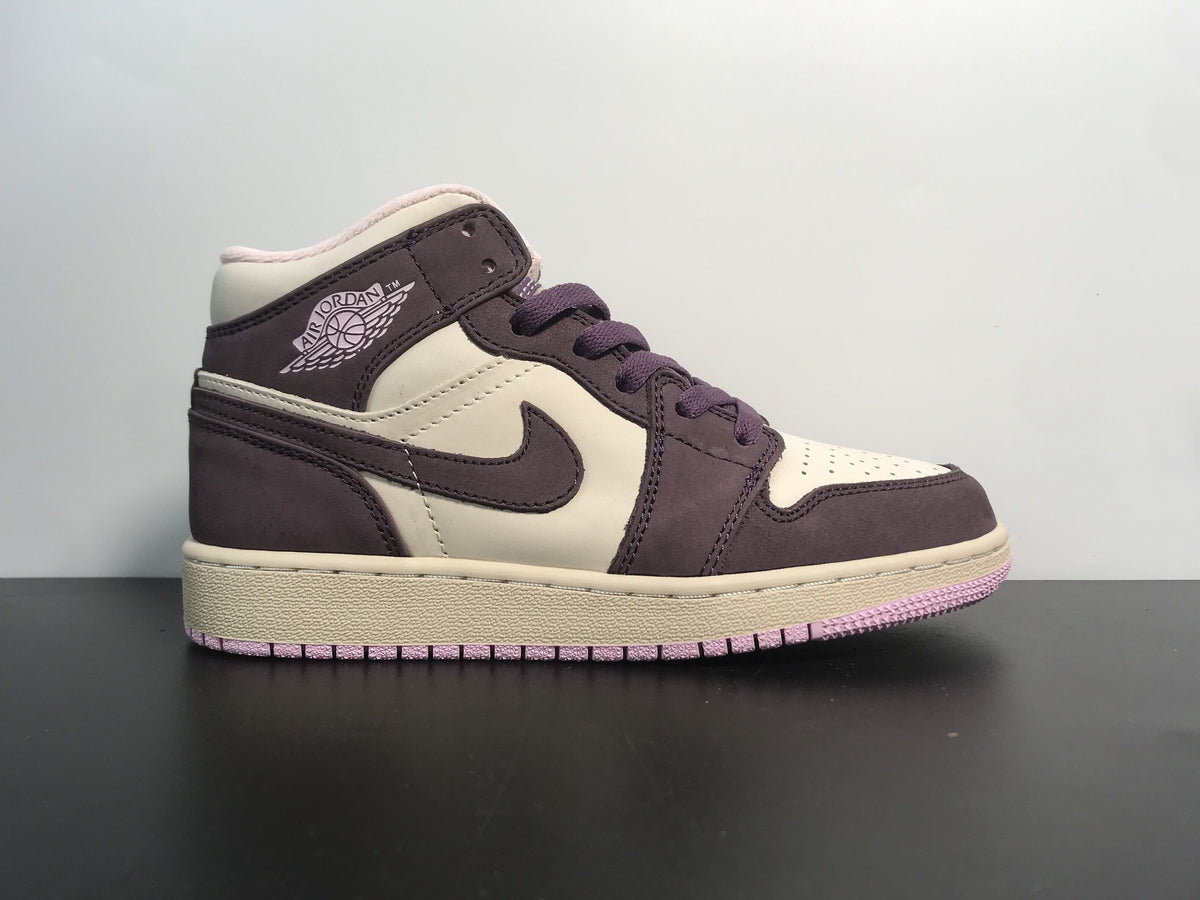 Air Jordan 1 Retro Mid 'Pro Purple' - Main View