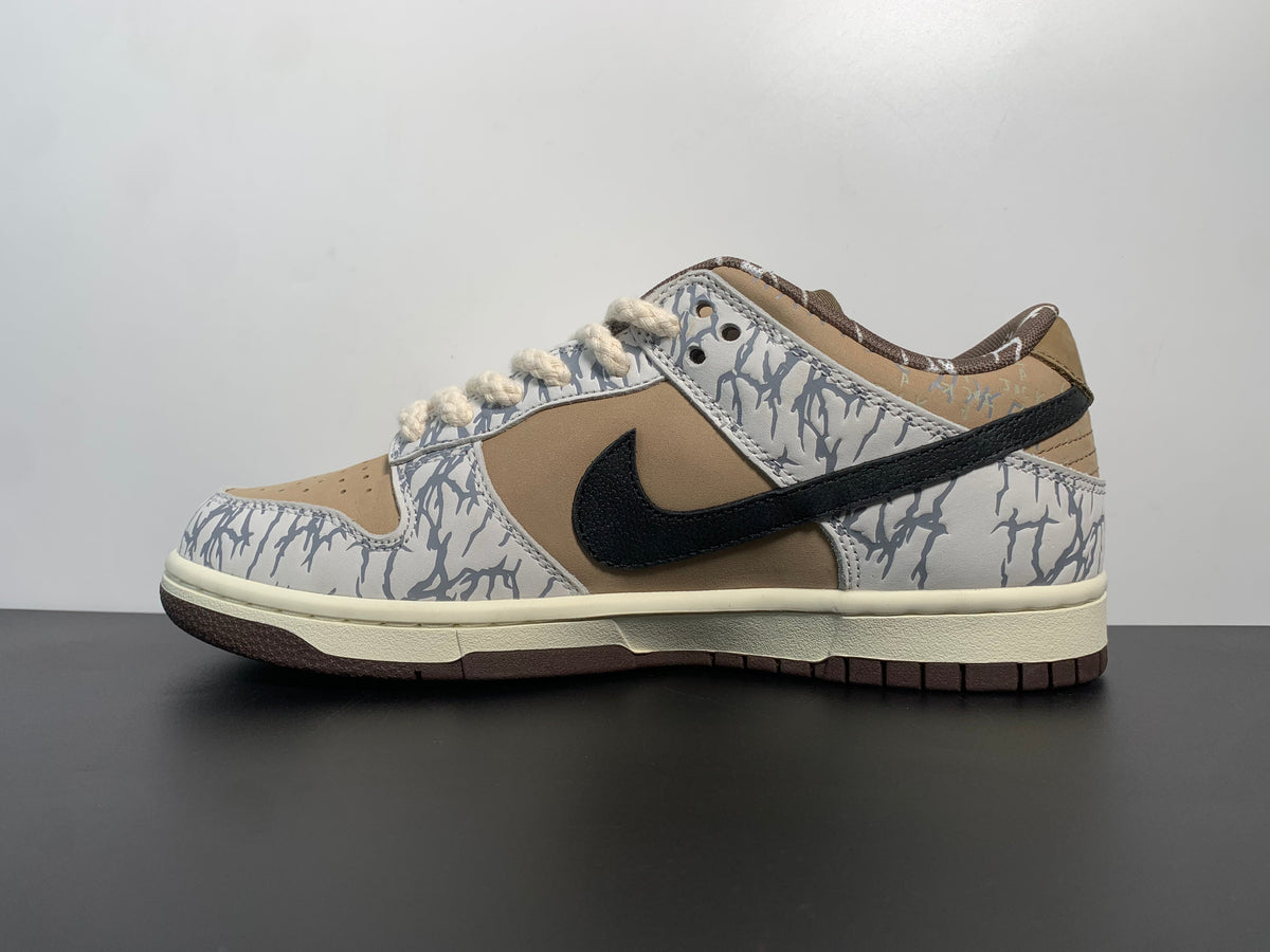 Nike SB Dunk Low ✖️Travis Scott  Grey White Cashew Fruit CT5053-010 - View 2