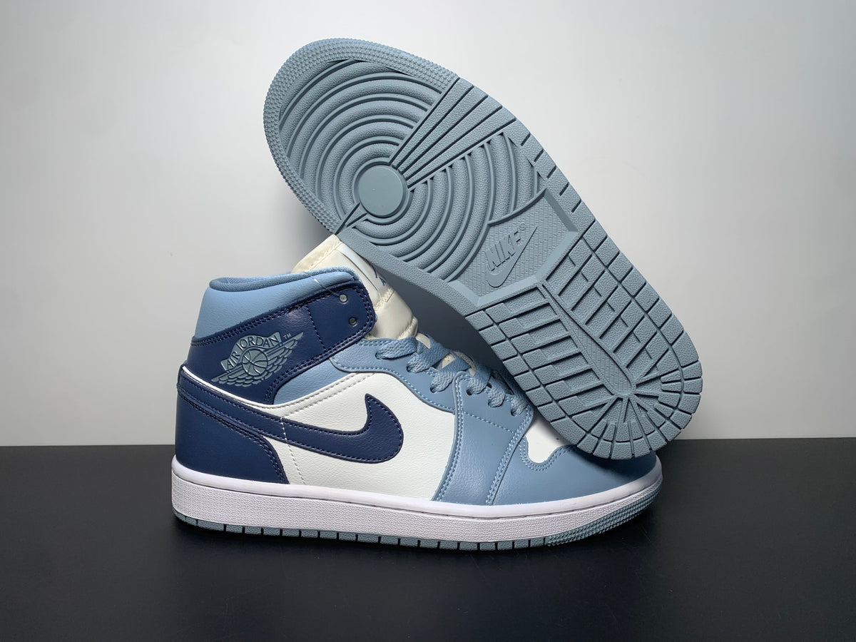 Air Jordan 1 Mid Diffused Blue BQ6472-140 - Angle View 6