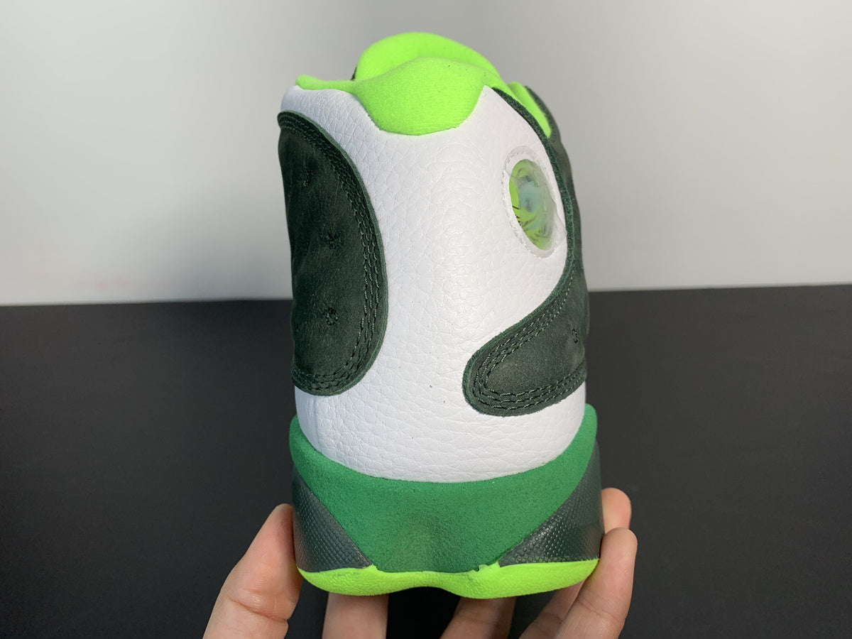 Air Jordan 13 Retro 'Oregon Ducks' PE - Angle View 6