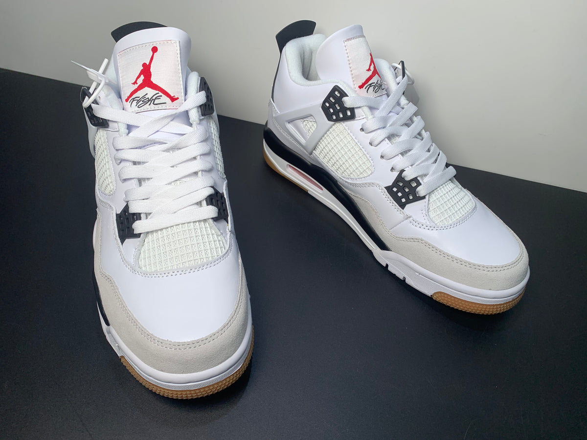 Air Jordan 4 X Nike SB Unisex Sneakers DR5415-100 - Angle View 8