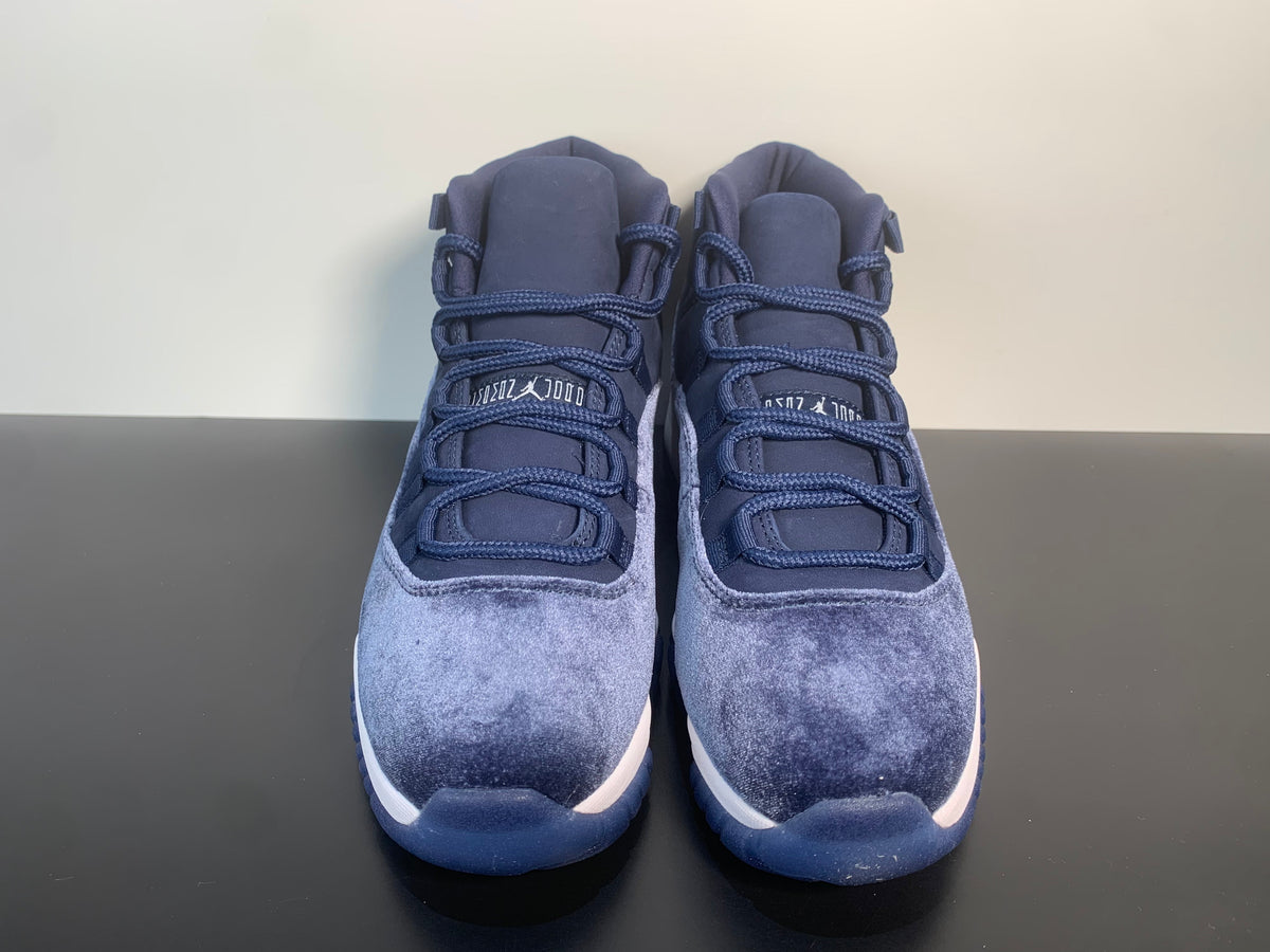 Air Jordan 11 Velvet Midnight Navy AR0715-441 - Angle View 6