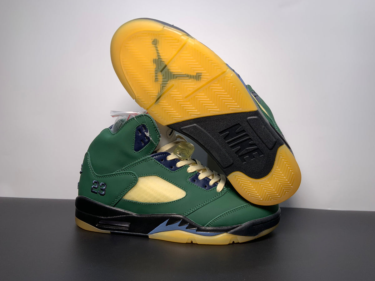 A Ma Maniere x Air Jordan 5 Retro SP Dark Green Black FZ5758-003 - Angle View 6