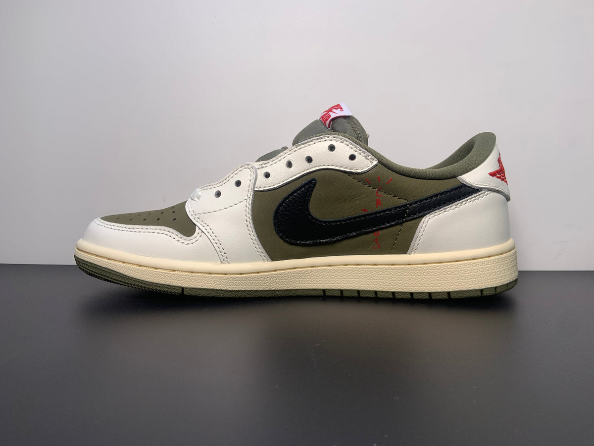 Air Jordan 1 Retro Low OG SP x Travis Scott ‘Medium Olive’ DM7866-200 - Angle View 7