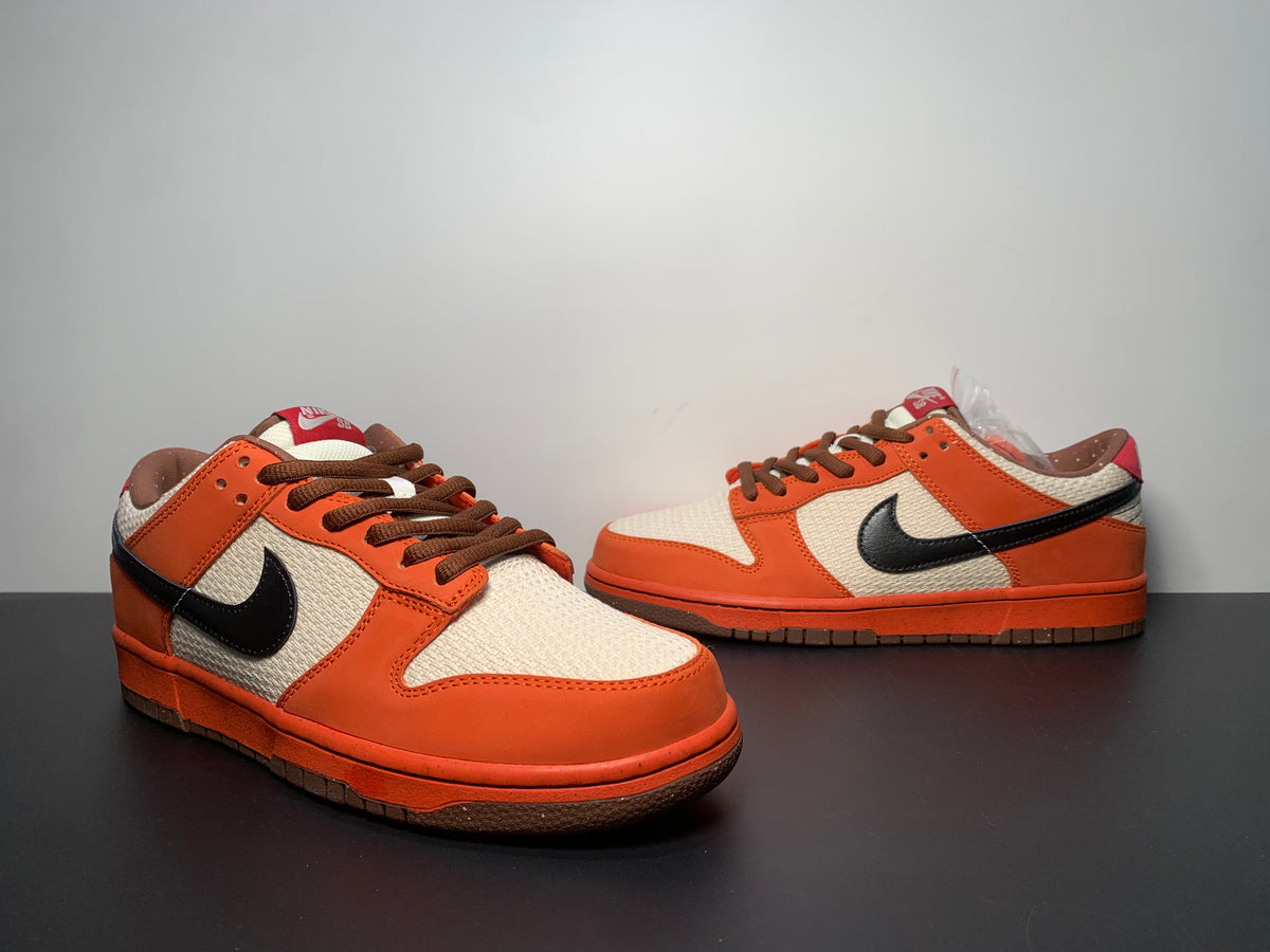 Nike Dunk Low Premium SB 'Un- Hemp' - View 4