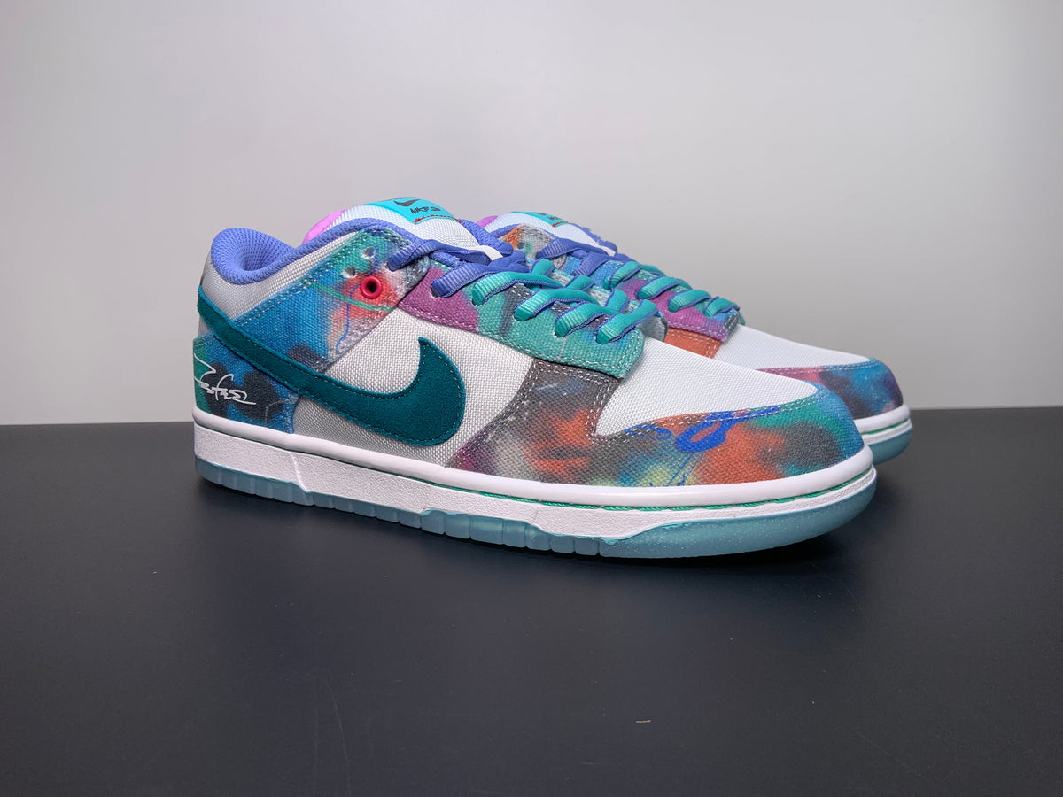 Nike x Futura Laboratories SB Dunk Low ‘Bleached Aqua’ - View 10