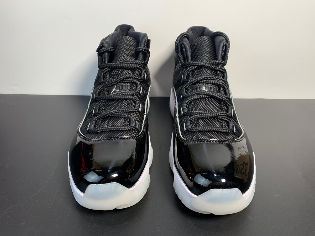 Air Jordan 11  Silver Eyelets CT8012-011 - Angle View 6