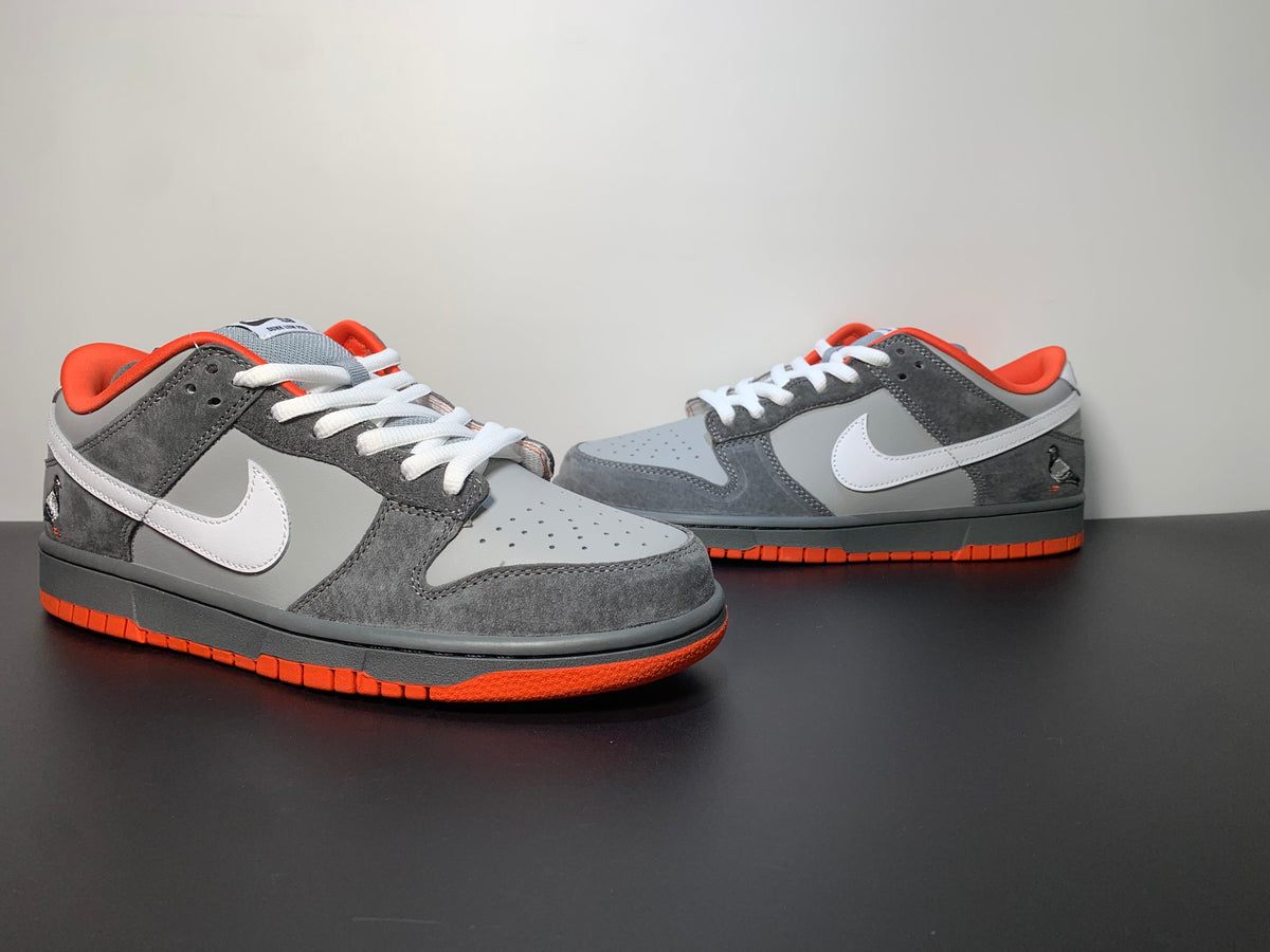 NK Dunk SB Low Staple NYC Pigeon 304292-011 - View 4
