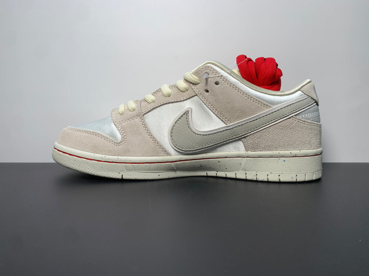 Nike SB Dunk Low Premium “Valentine’s Day” - View 2