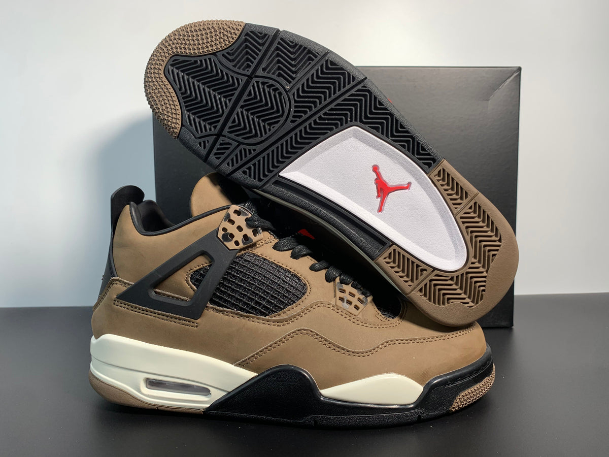 Travis Scott x Air Jordan 4 Olive Cactus Jack - Angle View 8