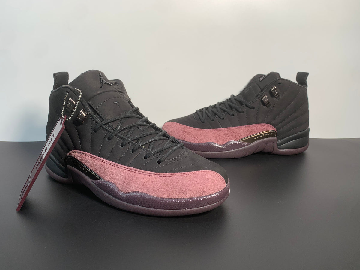 A Ma Maniére x Wmns Air Jordan 12 Retro SP 'Black' - Angle View 4