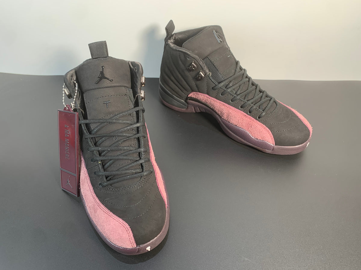 A Ma Maniére x Wmns Air Jordan 12 Retro SP 'Black' - Angle View 5