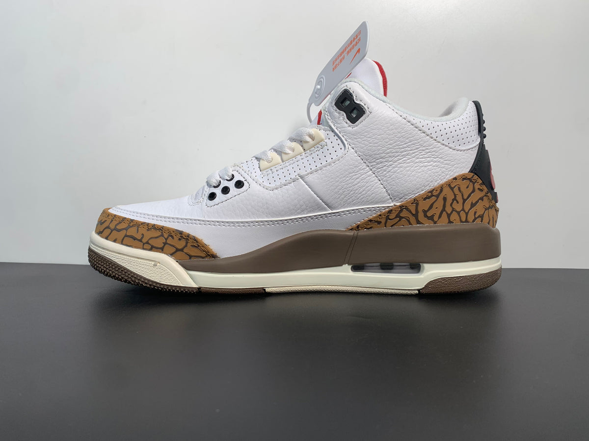 Travis Scott 2 x Air Jordan 3 Tan Brown CT8532-120 - Angle View 2