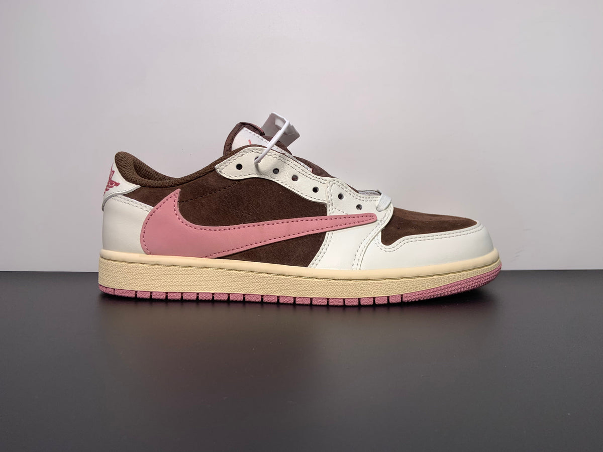 Travis Scott x Air Jordan 1 Low OG “Dark Pony/Pink Oxford”  DZ4137-206 - Angle View 6