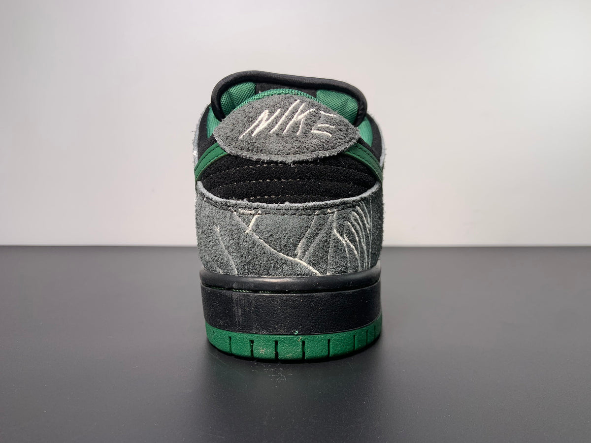 There Skateboards x Nike Dunk SB - View 6