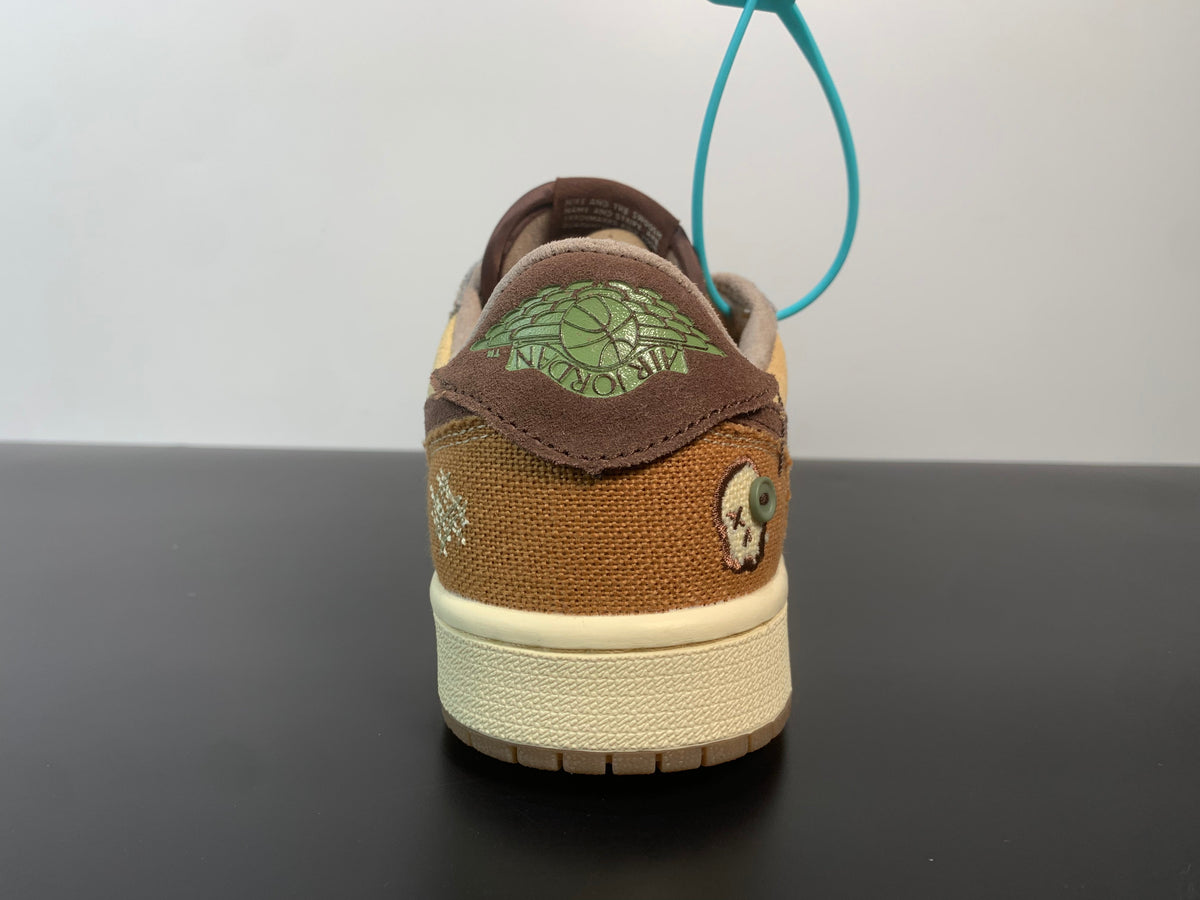 Air Jordan 1 x Zion Williamson Retro Low OG ‘Voodoo’ - Angle View 10