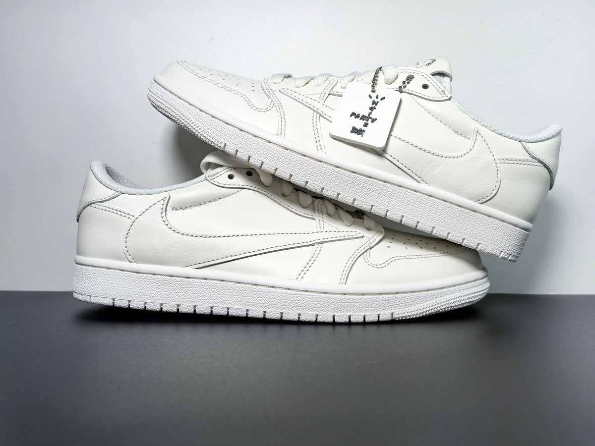 Travis Scott x Wmns Air Jordan 1 Retro Low OG SP 'Michael Rubin White Party' - Angle View 5