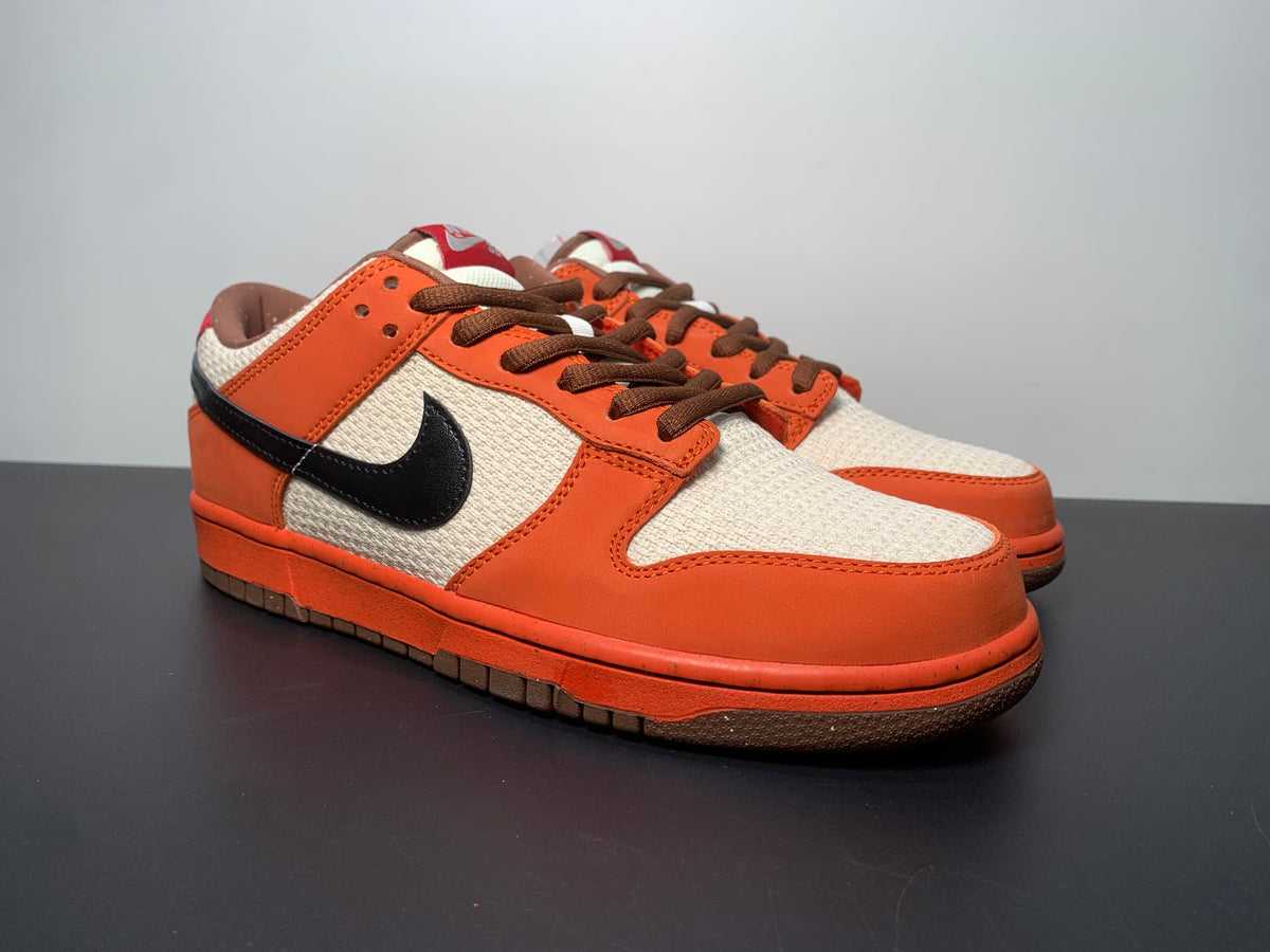 Nike Dunk Low Premium SB 'Un- Hemp' - View 3