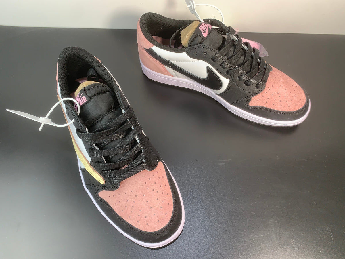 Travis Scott x Air Jordan 1 Low - Angle View 4
