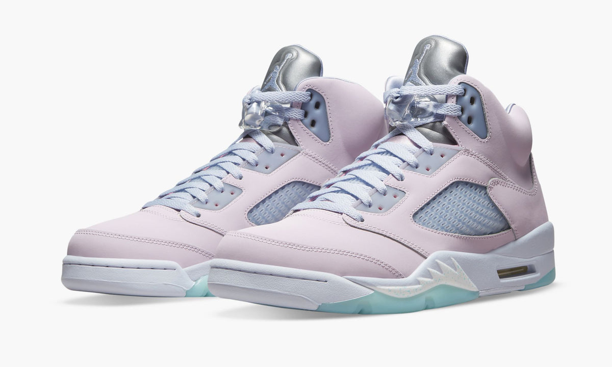 AIR JORDAN 5 RETRO "Regal Pink" - Angle View 3