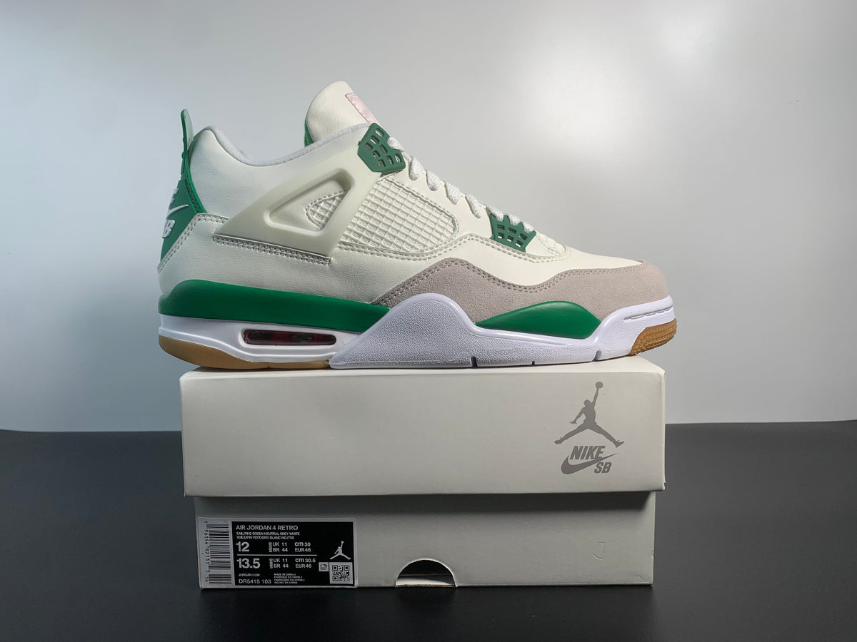 Nike SB x Air Jordan 4 “Pine Green” DR5415-103 - Angle View 7